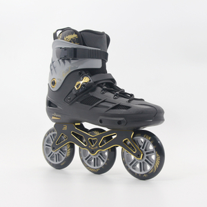 3 * 110mm Räder Freestyle städtische Slalom-Skates mit CNC-Chase